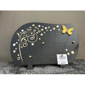 Plaque en granit avec fleurs et papillon